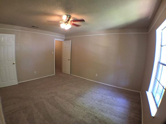 4th image of 7607 Vickery