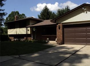 62767 Orange Rd, South Bend, IN 46614