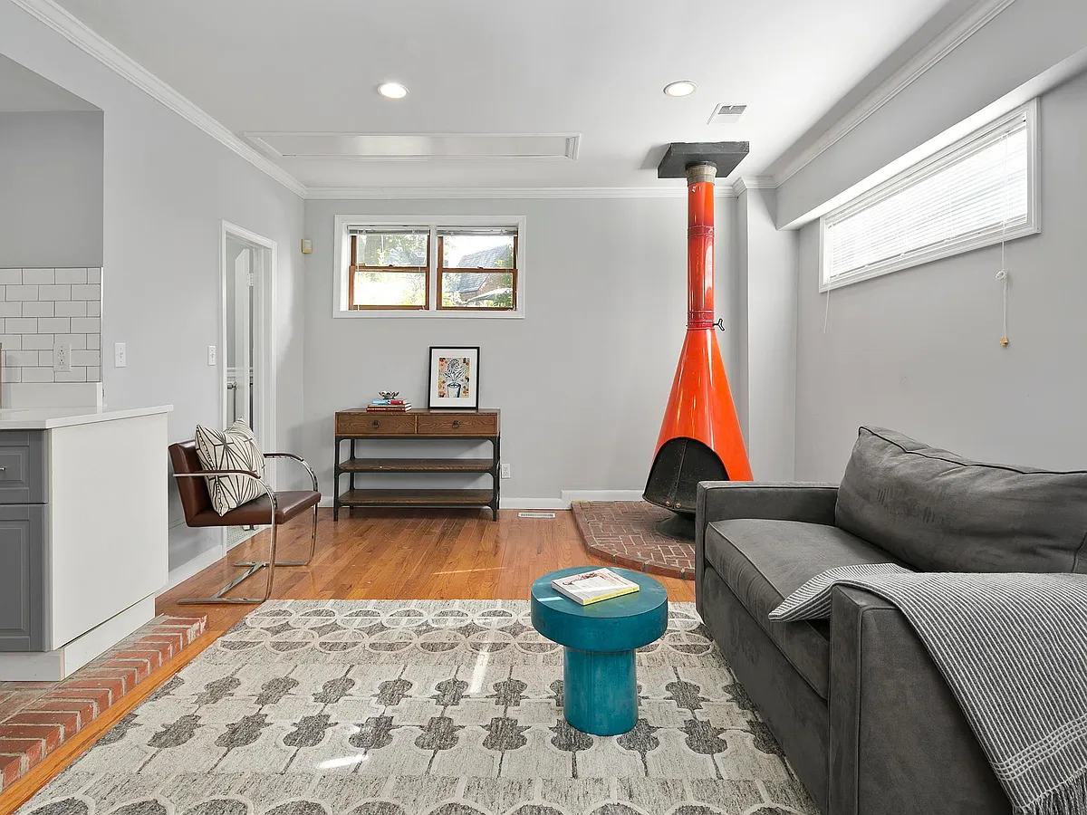Building Photo - 4881 Colorado Ave NW #A