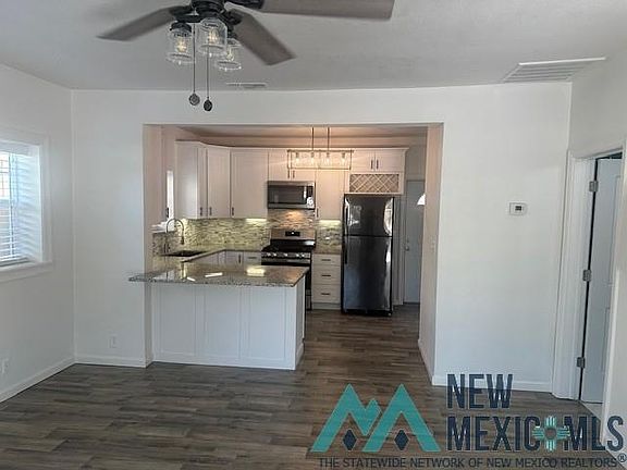 5th image of 506 N Guadalupe St