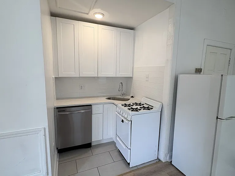 4078 Pechin St #1R — Photo 2