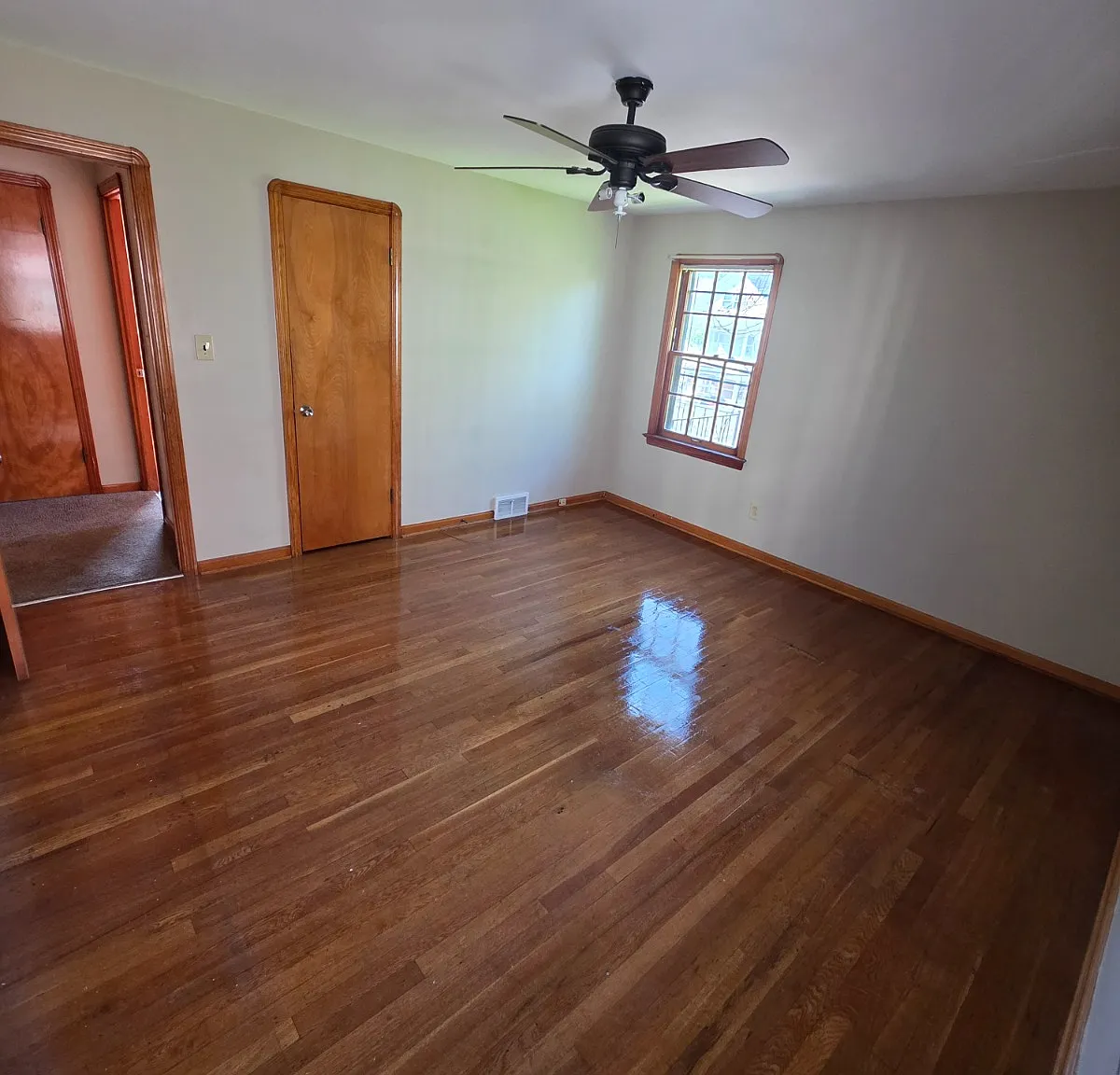 18709 Chagrin Blvd — Photo 4