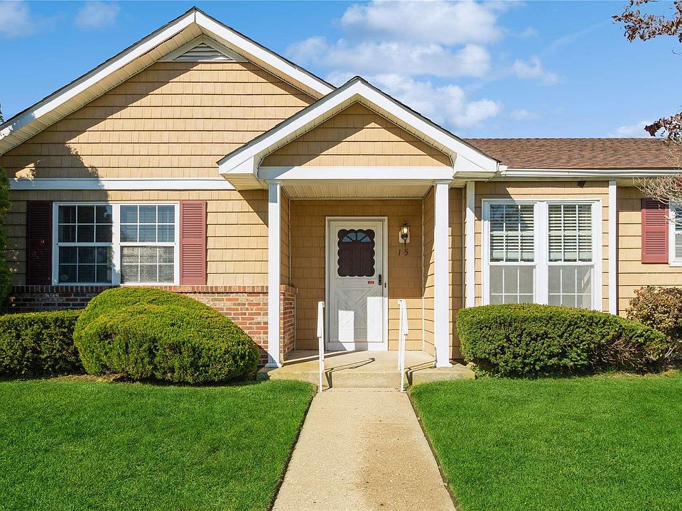 1st image of 15 Daria Drive #15