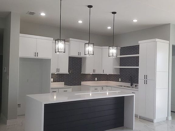 Open Kitchen & Island