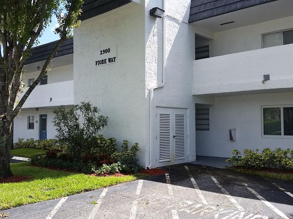 1st image of 2900 Fiore Way