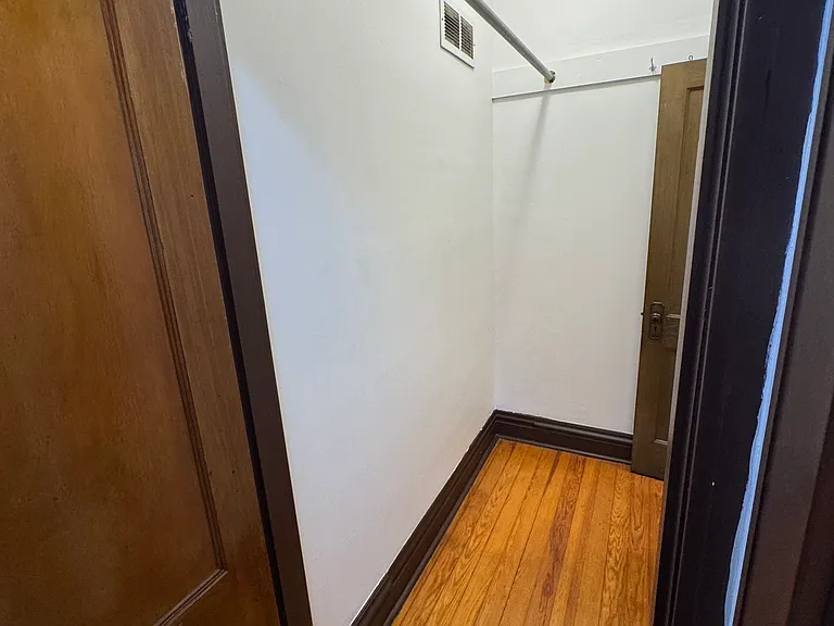 5011 Goethe Ave #B — Photo 31