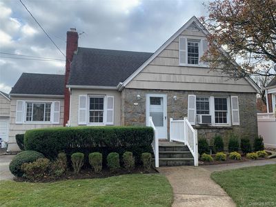 700 Tulip Avenue, Floral Park, NY, 11001