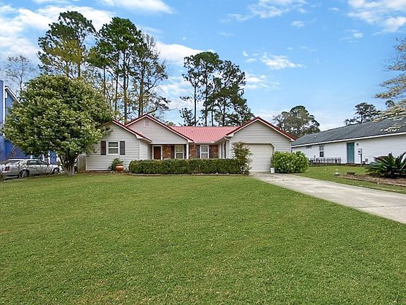 2nd image of 542 Palm Dr S