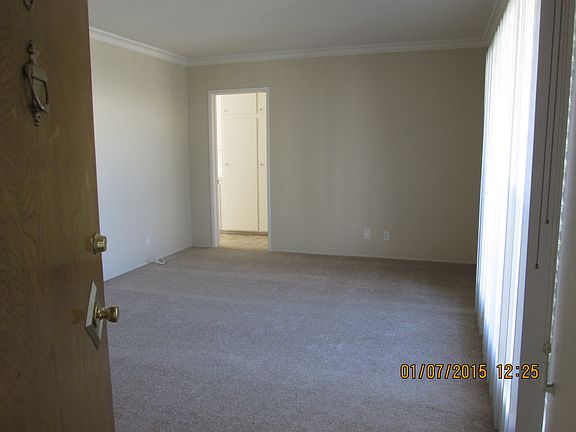 3rd image of 1427 10th St APT 8