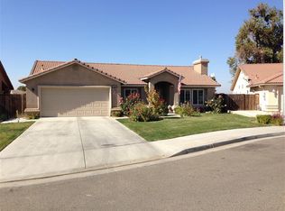 216 Asilomar Dr, Madera, CA