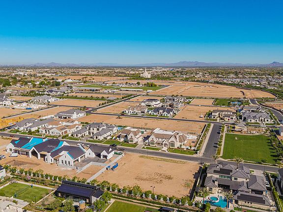 4th image of 2595 E BLUE SAGE Road #101A