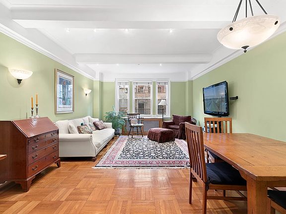 3rd image of 330 W 72nd St APT 4C