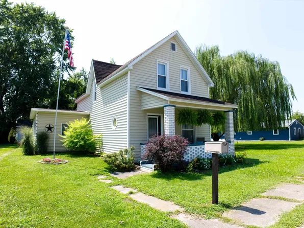 213 W Griffith St, Shelburn, IN 47879