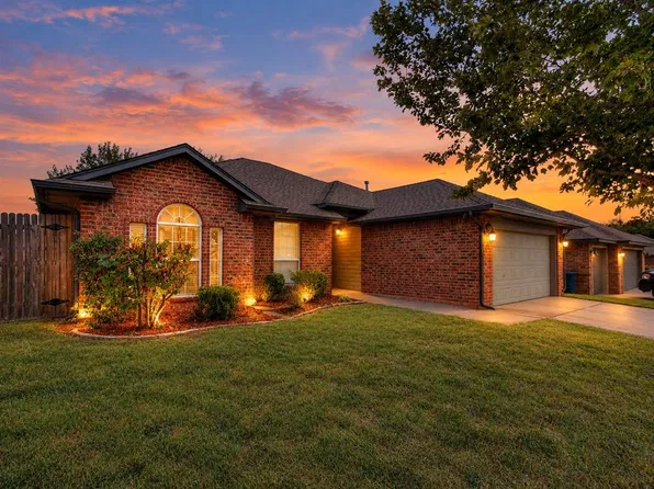 541 NE 23rd Ter, Newcastle, OK 73065