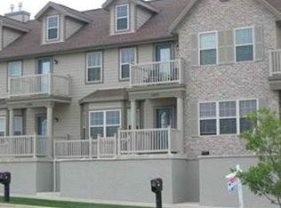 1177 Liberty Blvd #28, Sun Prairie, WI 53590
