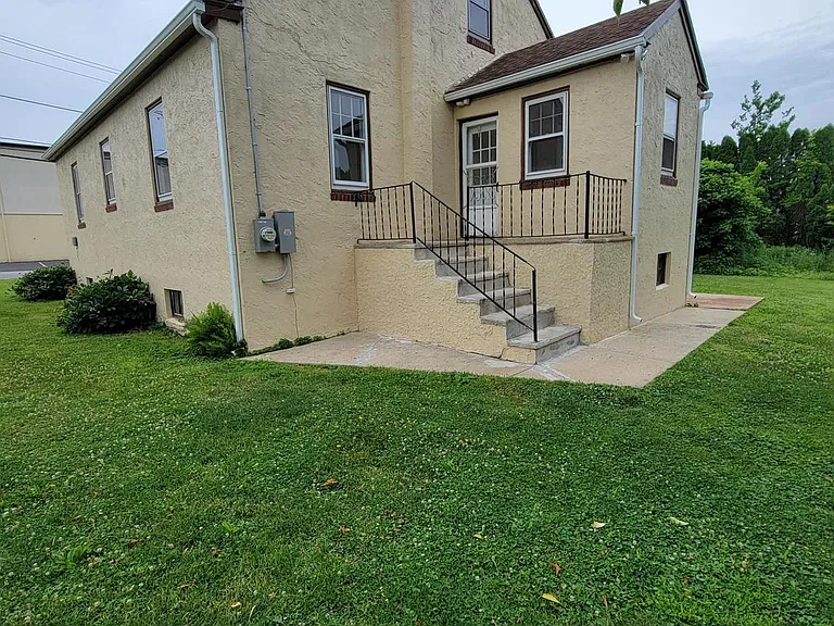 106 Center — Photo 3