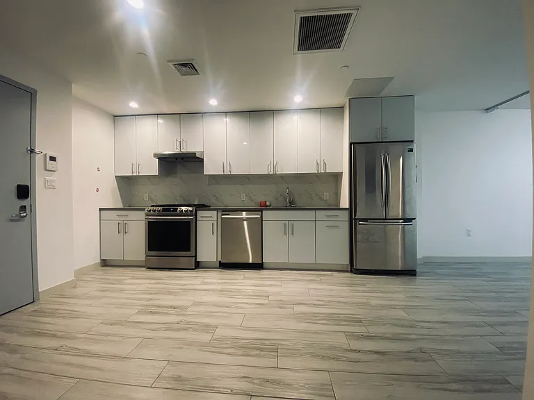 14-50 110th St #2 — Photo 13