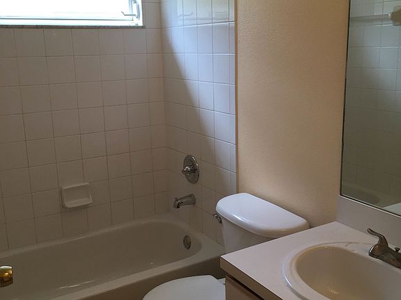 5th image of 3121 Pine Top Dr