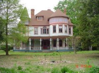 721 S Main St, Red Springs, NC 28377