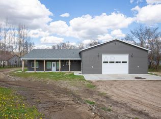 17175 Saylers Beach Rd, Lake Park, MN 56554