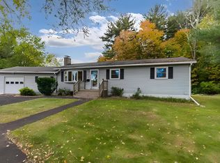 20 Suzanne Dr, Portsmouth, NH 03801