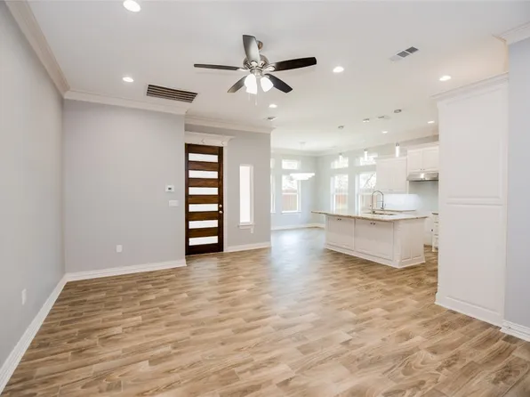 3404 Gallagher St, Dallas, TX 75212