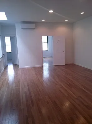 Rented by Nooklyn NYC LLC | media 2