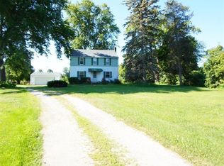 51365 Willow Rd, Belleville, MI 48111