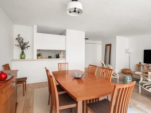 30 West 61st Street image 3 of 13