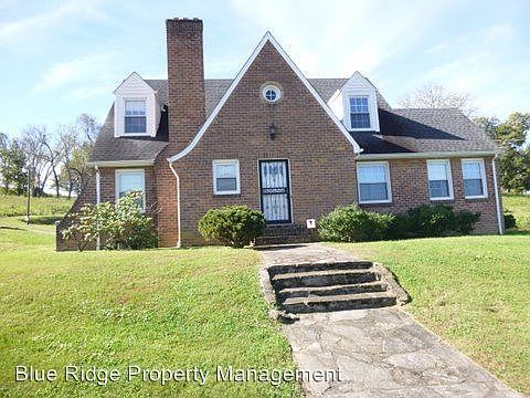 1st image of 290 Rock Springs Dr