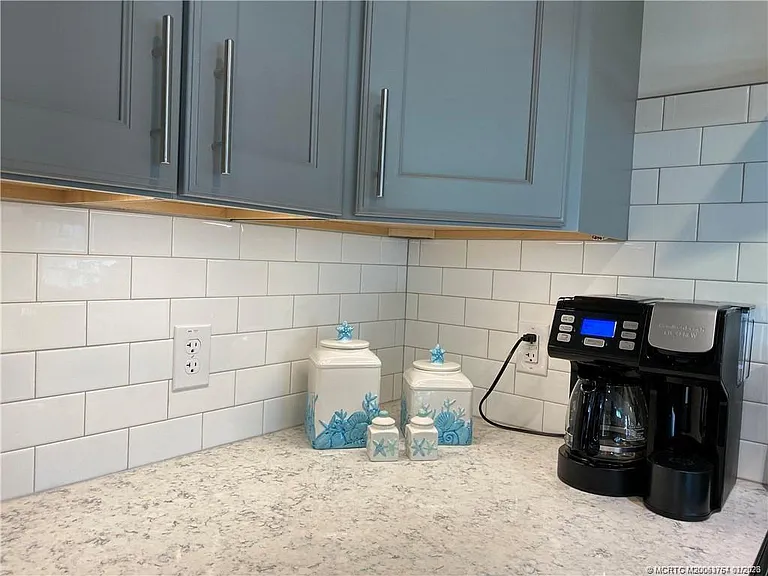 2646 NE Pelican Way E — Photo 11