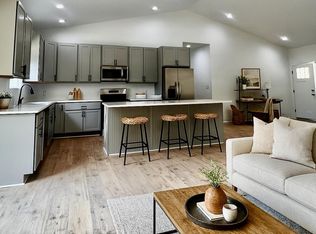 93 Hobbs Nob Rd, Front Royal, VA 22630