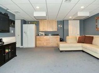 49 Reeland Ave, Warwick, RI 02886