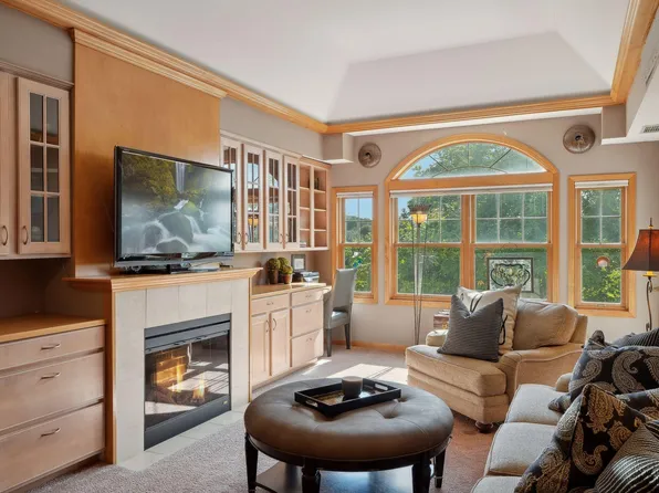 500 Greenhaven Dr APT 314, Burnsville, MN 55306