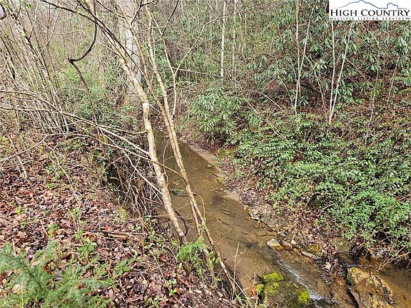 3rd image of 0 Elk Creek Darby Road