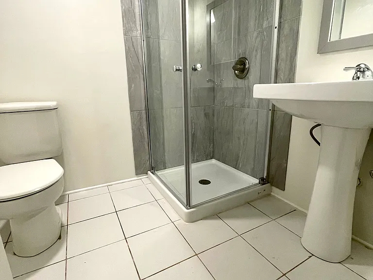 3431 N Lowell Ave #G — Photo 6