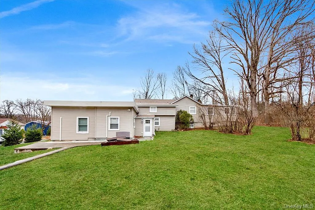 2 bed, 1.0 bath, 700 sqft, $2,800 — Photo 1