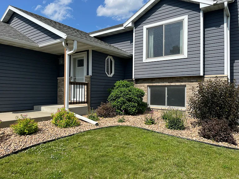 5918 Shetland Dr NW — Photo 42