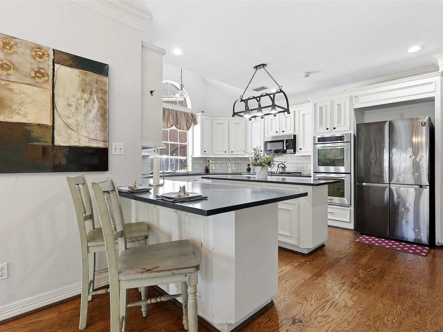5 bed, 5.5 bath, 4649 sqft, $4,500 — Photo 3
