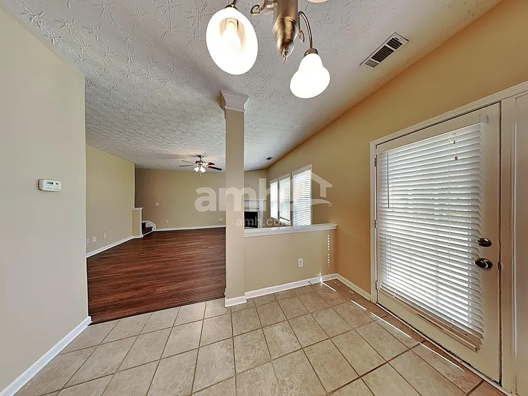 6165 Ambercrest Ct — Photo 7