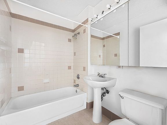 5th image of 474 48th Ave APT 18K