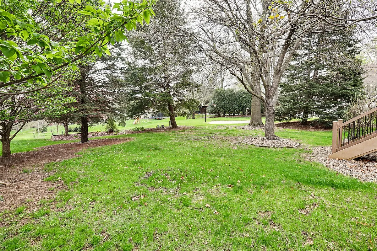 Building Photo - 1428 Edgewood Dr