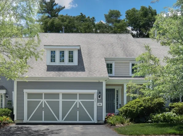 204 Sandtrap Ct #204, Northbridge, MA 01534
