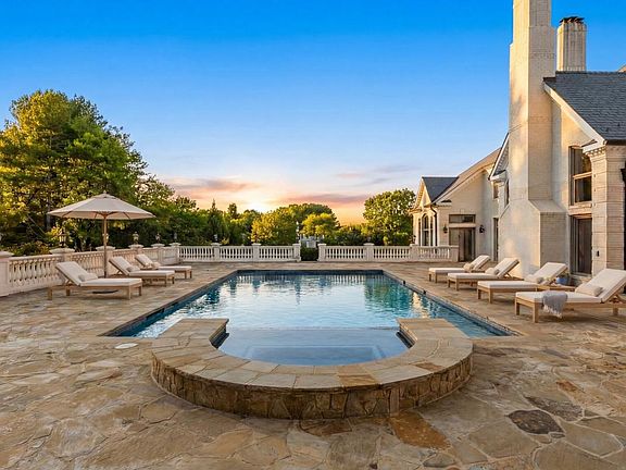 5th image of 1521 Hunter Mill Rd