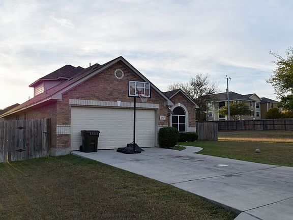 2nd image of 15817 Hill Ln