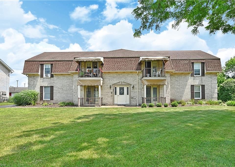 1st image of 882 Pearson Cir Unit 4