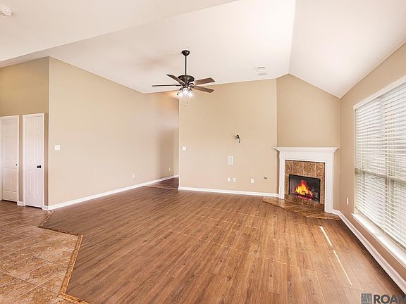 4th image of 42335 Devall Rd