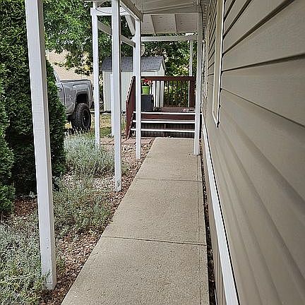 Front covered walk-way 