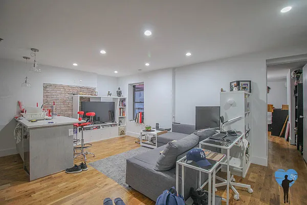 Rented by Next Door Realty NYC | media 1