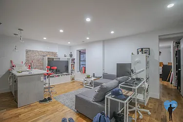 Rented by Next Door Realty NYC